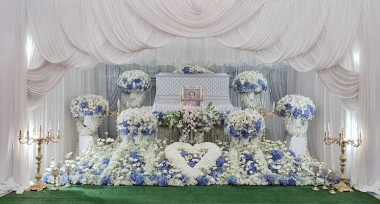 จัดดอกไม้งานศพ สุริยาหีบศพ