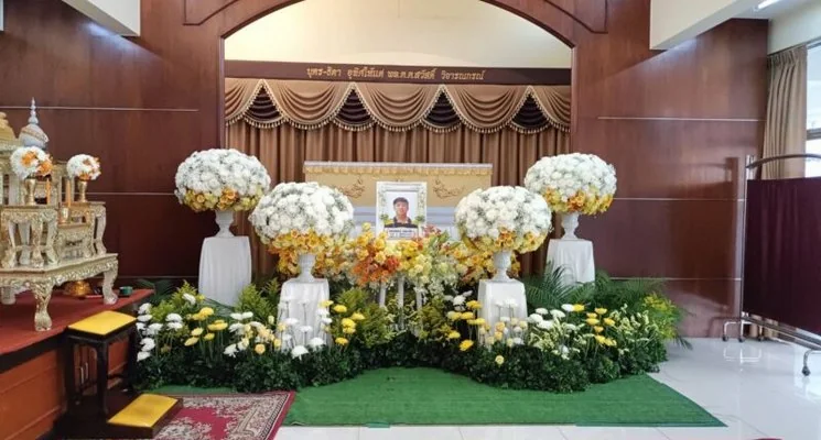 จัดดอกไม้งานศพ สุริยาหีบศพ