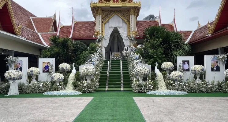 จัดดอกไม้งานศพ สุริยาหีบศพ