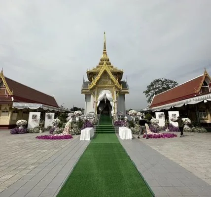 จัดดอกไม้งานศพ สุริยาหีบศพ
