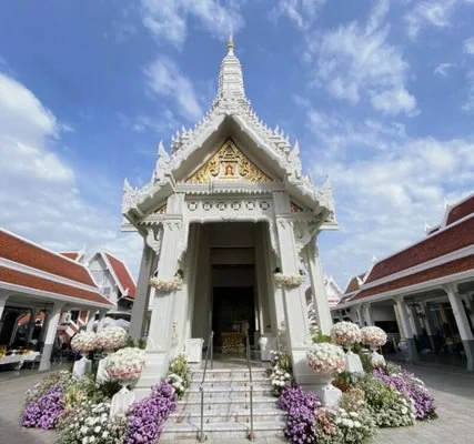 จัดดอกไม้งานศพ สุริยาหีบศพ
