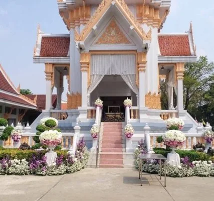 จัดดอกไม้งานศพ สุริยาหีบศพ