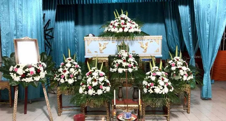 จัดดอกไม้งานศพ สุริยาหีบศพ