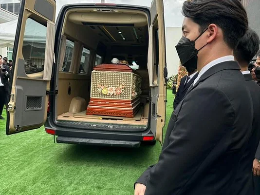ผลงานการจัดงานศพ สุริยาหีบศพ
