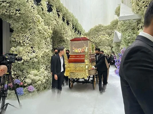 ผลงานการจัดงานศพ สุริยาหีบศพ