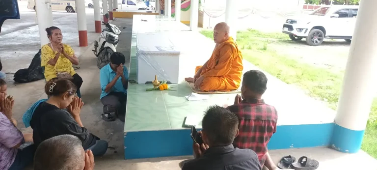 วัดไทรย้อย จ.เพชรบุรี รูปที่ 2